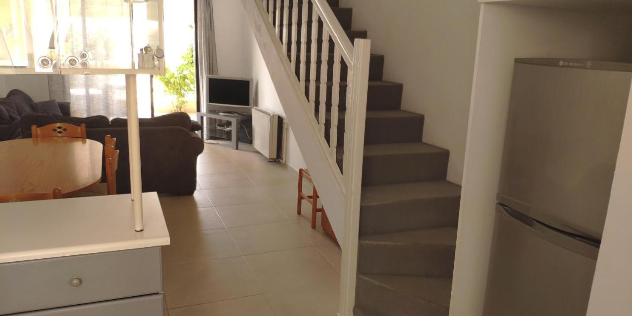 Isabella Townhouse Villa Paphos Eksteriør billede