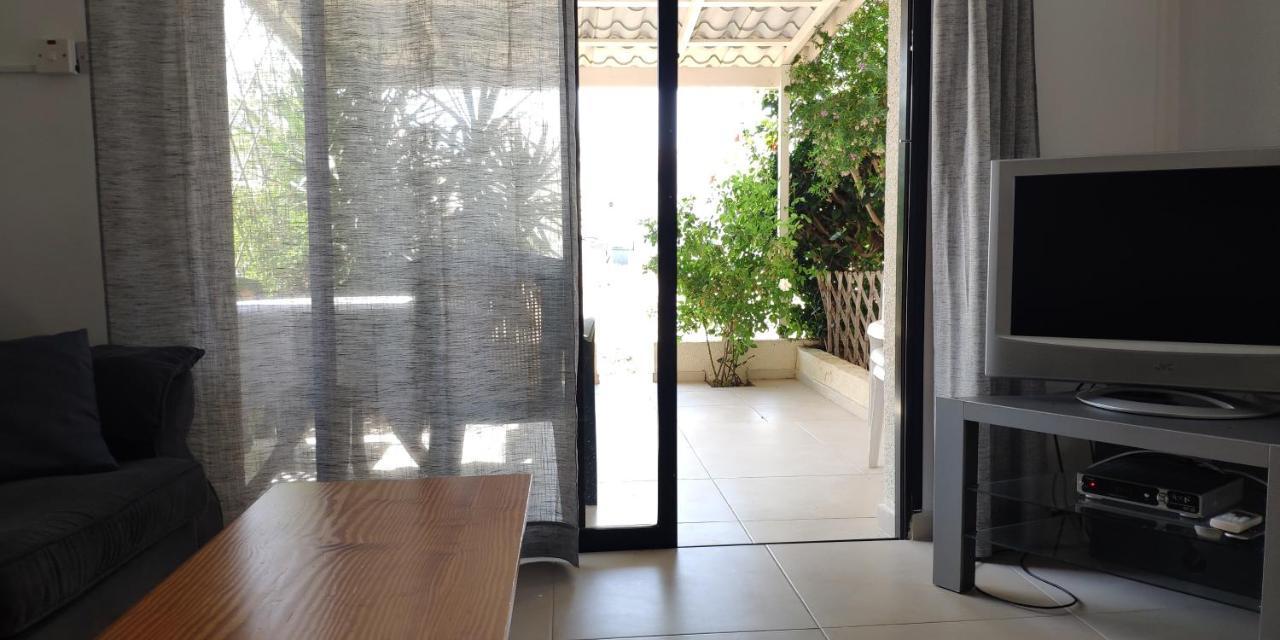 Isabella Townhouse Villa Paphos Eksteriør billede