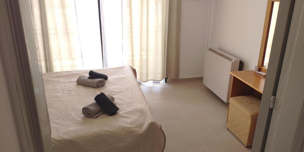 Isabella Townhouse Villa Paphos Eksteriør billede