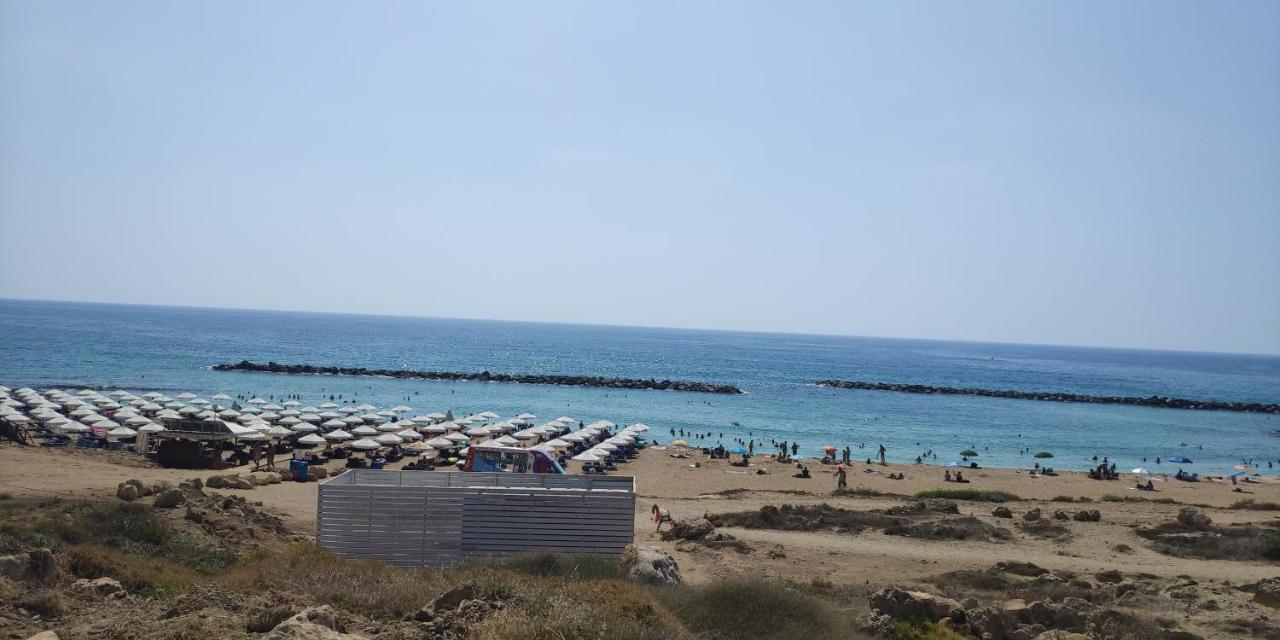 Isabella Townhouse Villa Paphos Eksteriør billede