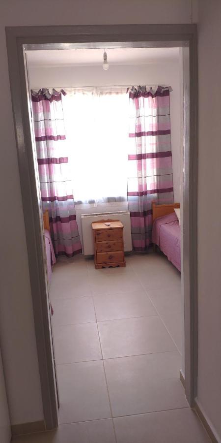 Isabella Townhouse Villa Paphos Eksteriør billede